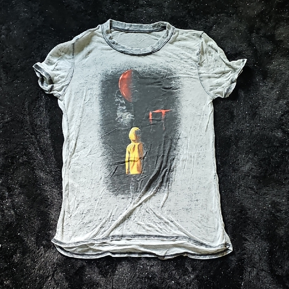 Graphic 'IT' Stretchy/Oversized Sheer T-Shirt